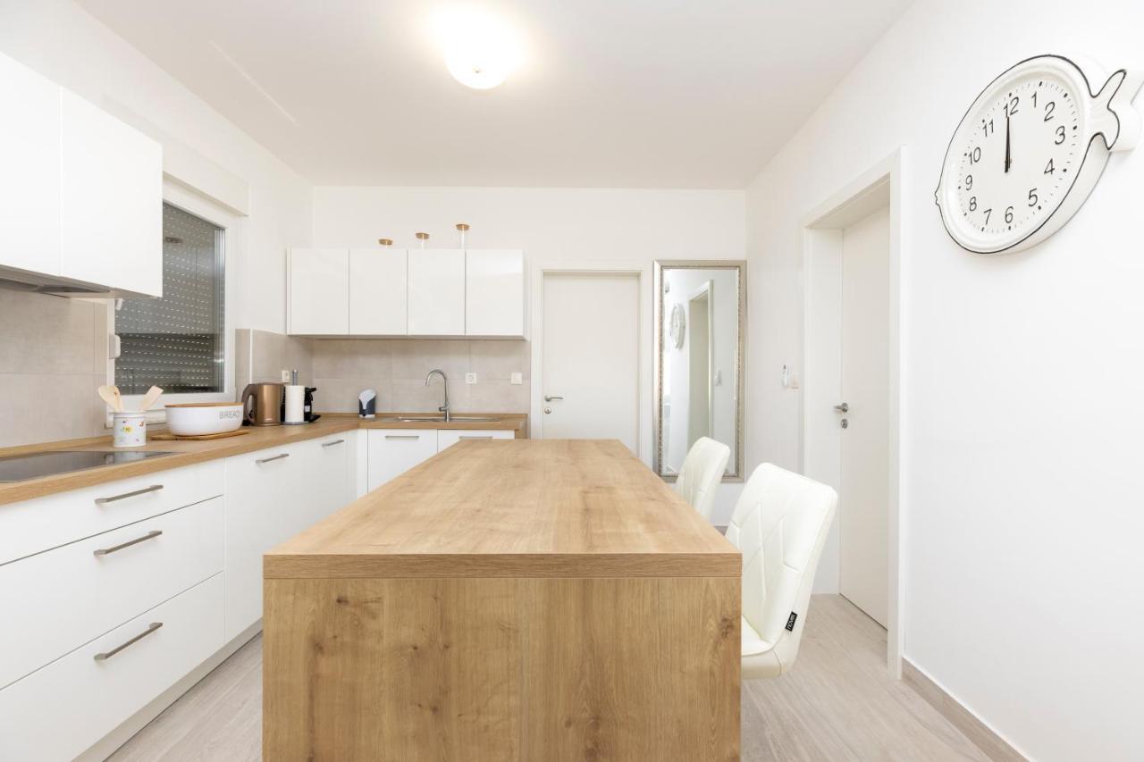 Apartments Tony Mali Losinj Exterior photo